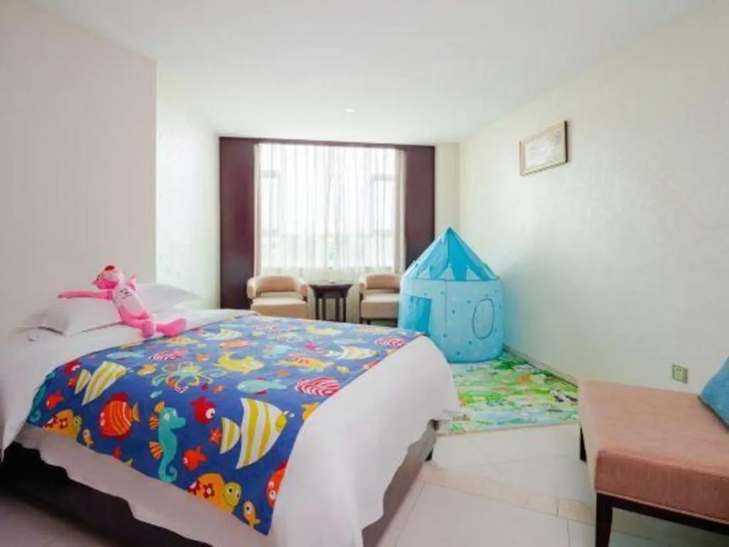 Bed in Haikou Conifer Garden Hotel