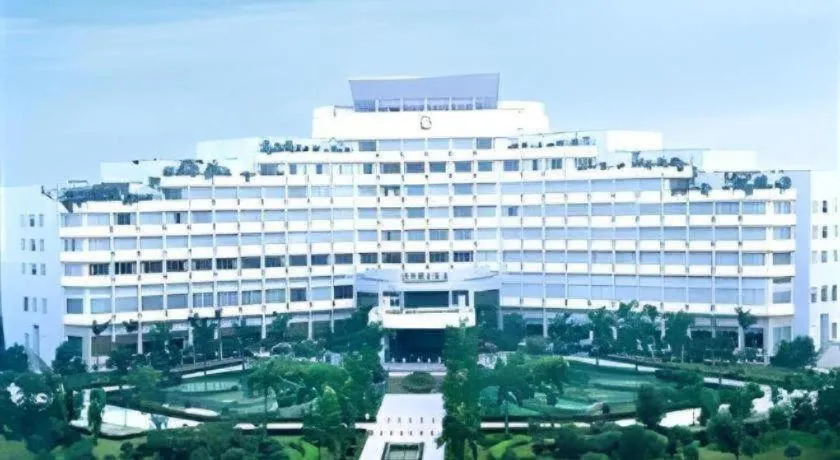 Fangzhong Holiday Hotel
