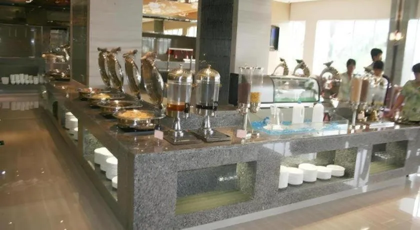 Fangzhong Holiday Hotel