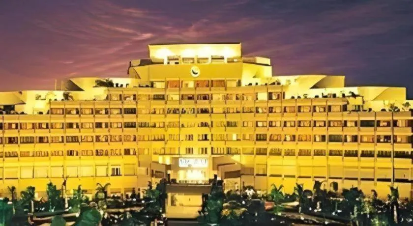 Fangzhong Holiday Hotel