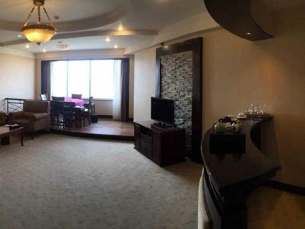 Fangzhong Holiday Hotel