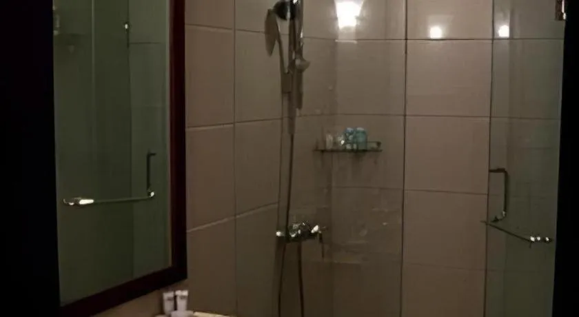 Fangzhong Holiday Hotel