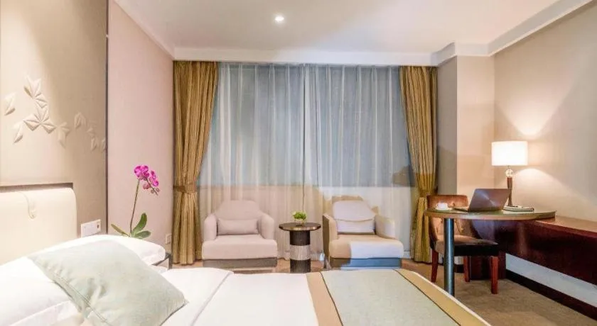 Bed in Langshan Hotel Shenzhen