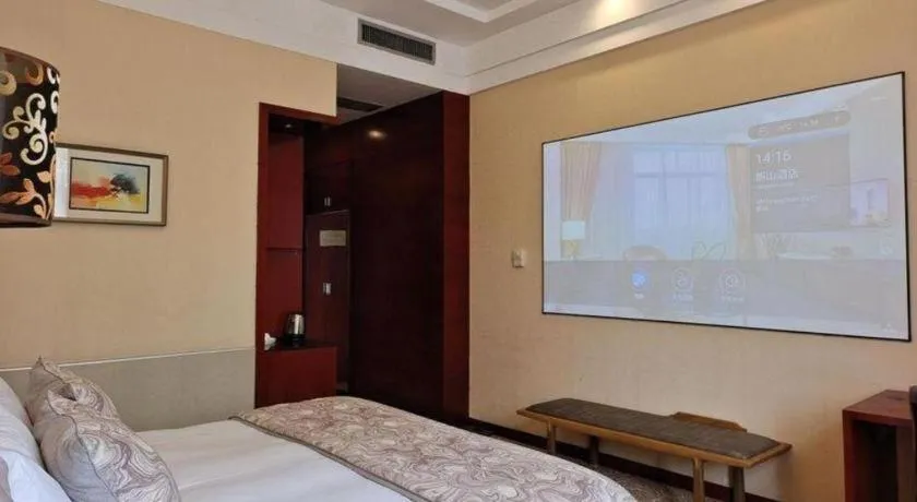 Bed in Langshan Hotel Shenzhen