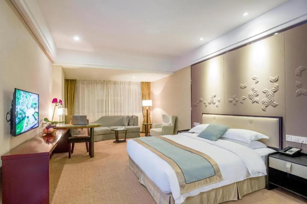 Bed in Langshan Hotel Shenzhen