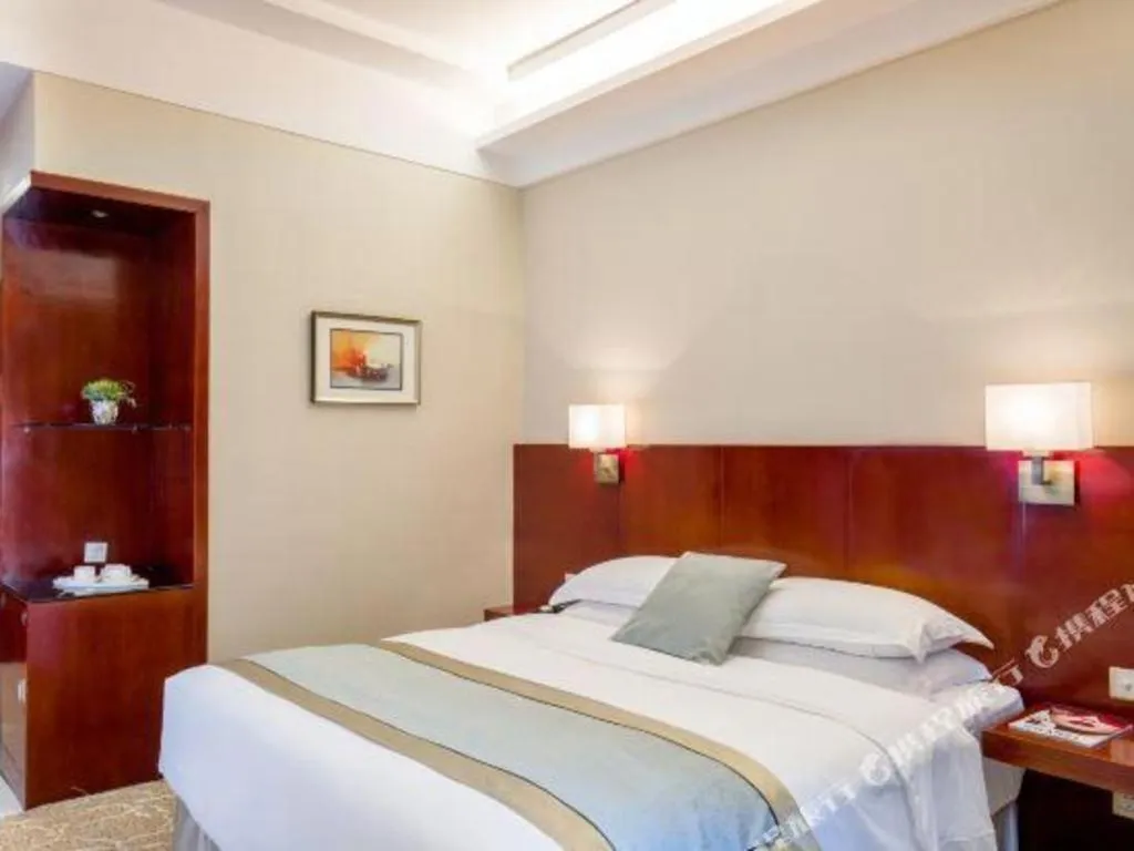 Bed in Langshan Hotel Shenzhen