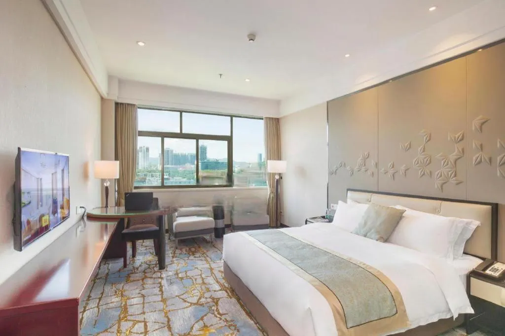 Bed in Langshan Hotel Shenzhen
