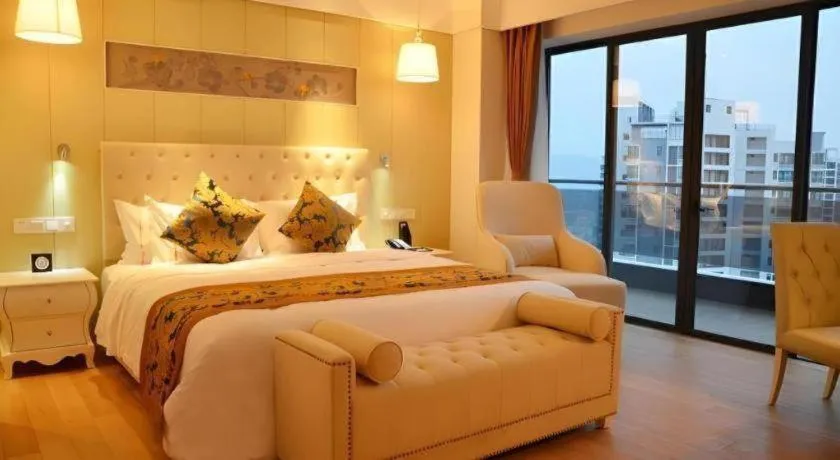 Bed in Wyndham Garden Hotel