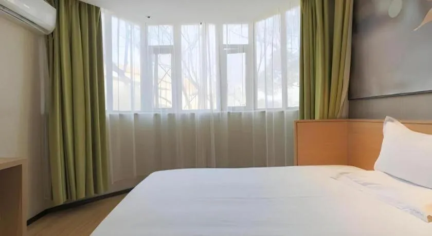 Bed in IU Hotel Guiyang North Station Shibei Road