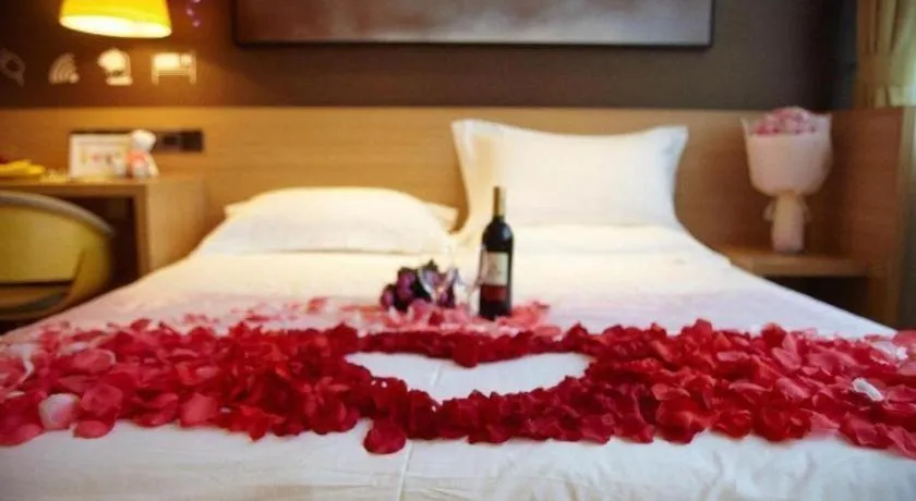 Bed in IU Hotel Guiyang North Station Shibei Road