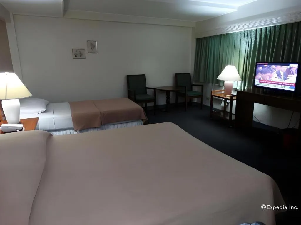 Bed in Adriatico Arms Hotel