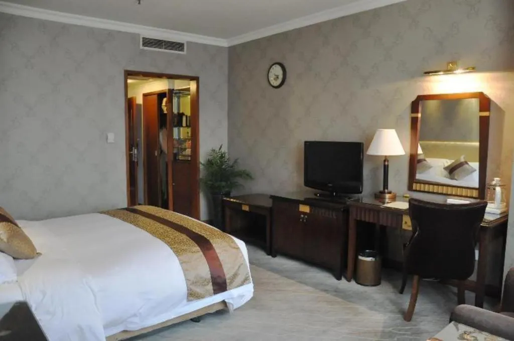 Bed in Chongqing Sunshine Continental Grand Hotel