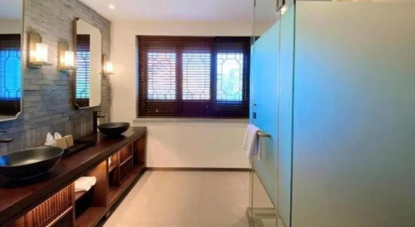 Bed in Grand House Chongqing Dazu Rock Carvings