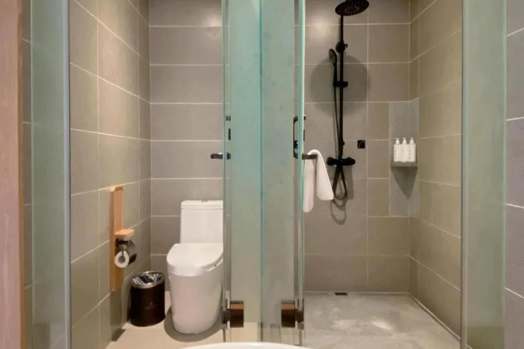 Grand House Chongqing Dazu Rock Carvings