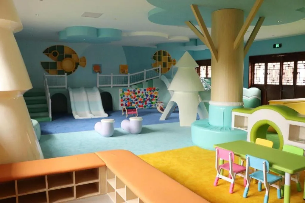 Grand House Chongqing Dazu Rock Carvings