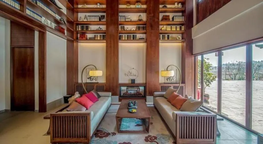 Grand House Chongqing Dazu Rock Carvings