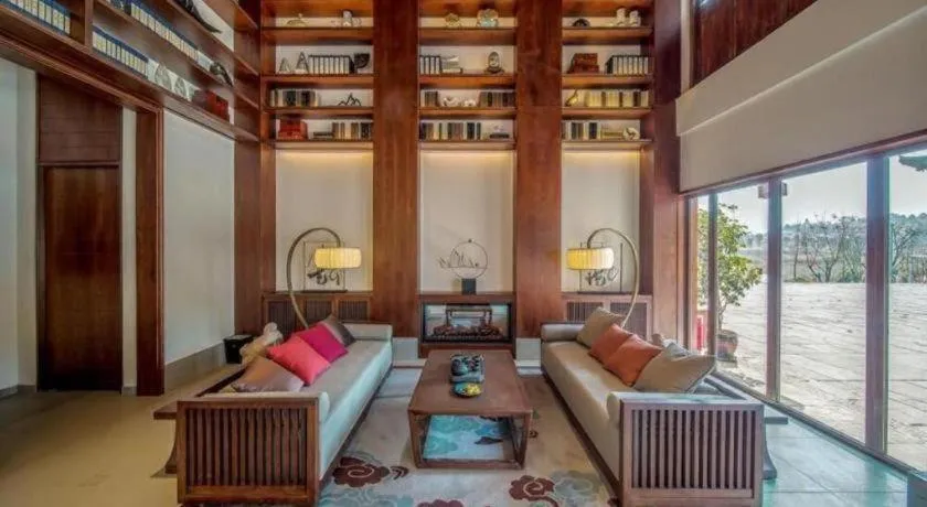 Grand House Chongqing Dazu Rock Carvings