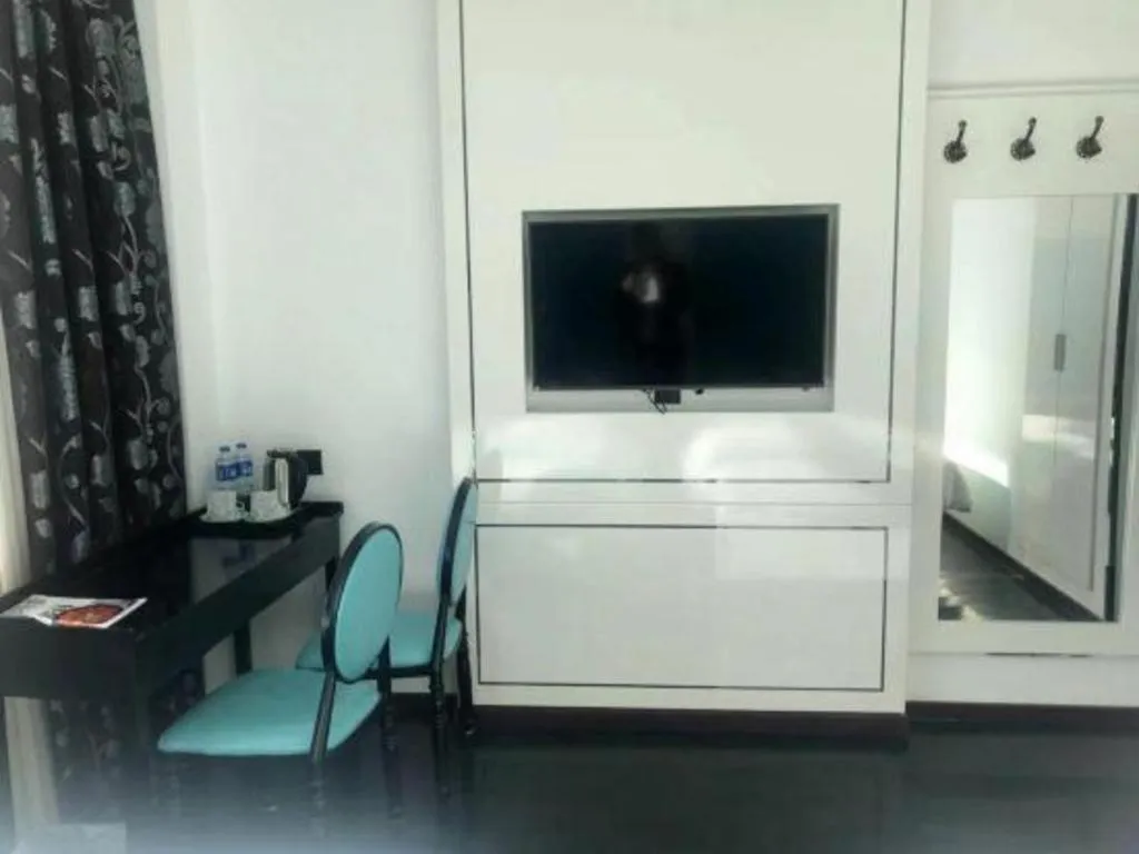 Xana Lite Beijing West Station Branch