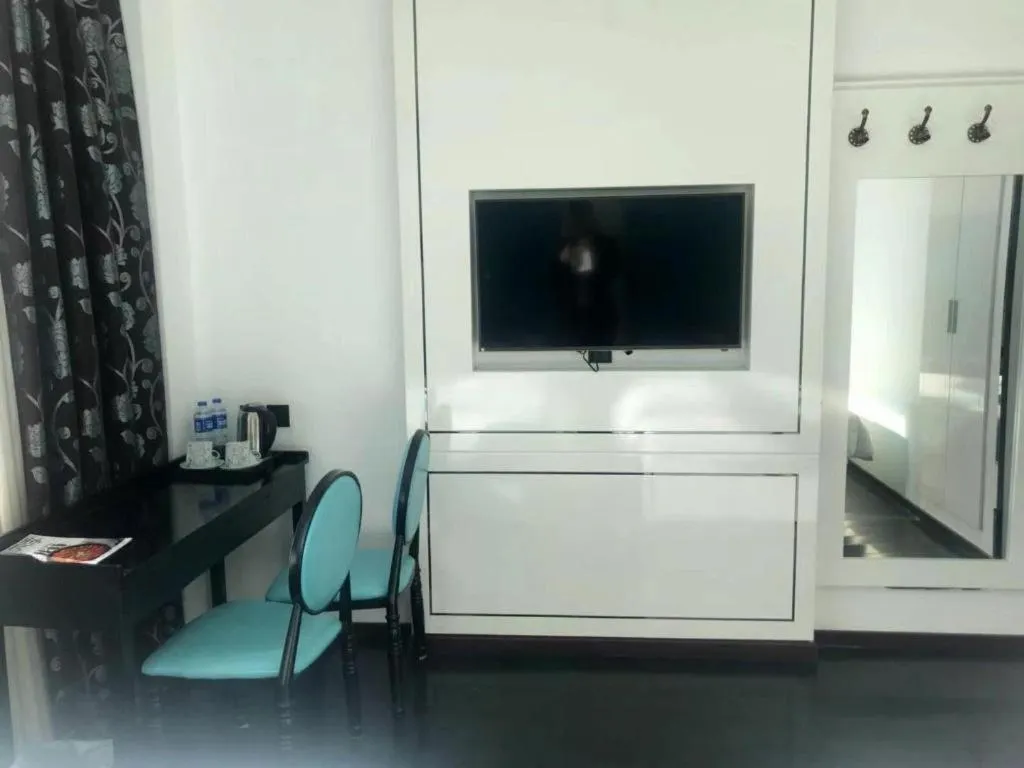 Xana Lite Beijing West Station Branch