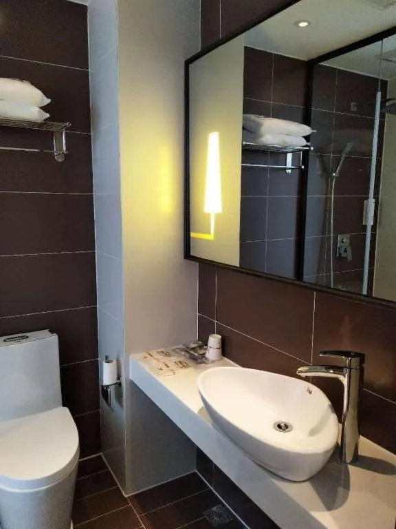 IU Hotels·Xinyu City Government Xianlai Park