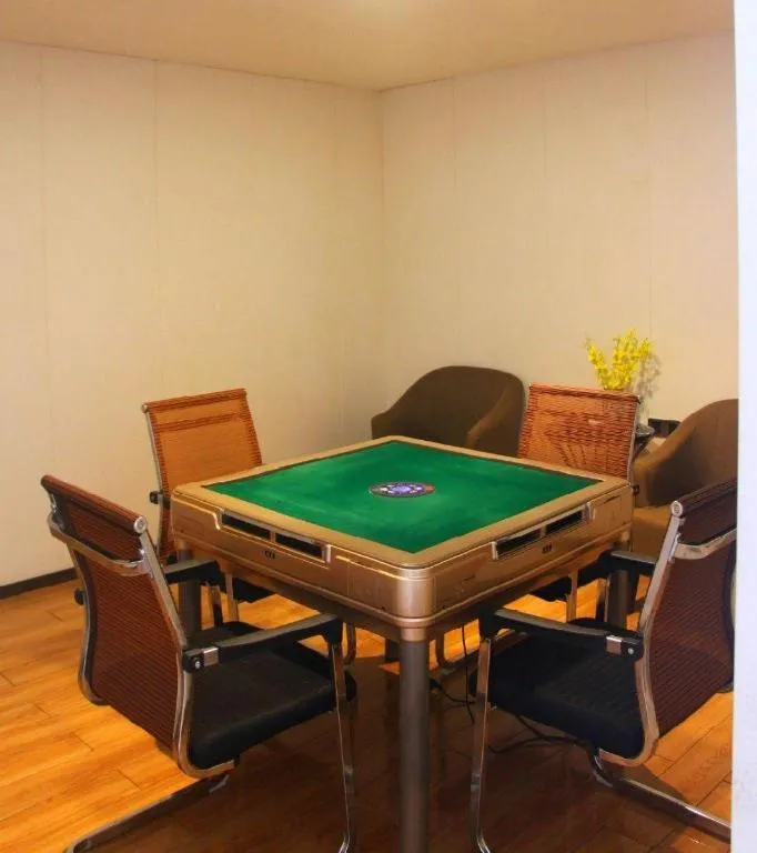 IU Hotels·Xinyu City Government Xianlai Park