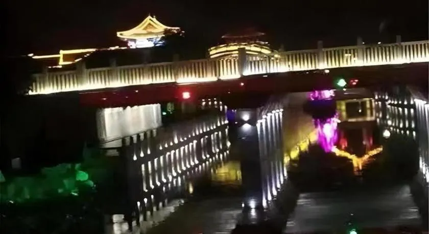 James Joyce Coffetel·Kaifeng Drum Tower