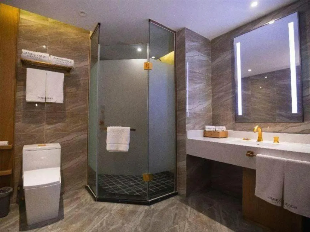 James Joyce Coffetel·Kaifeng Drum Tower