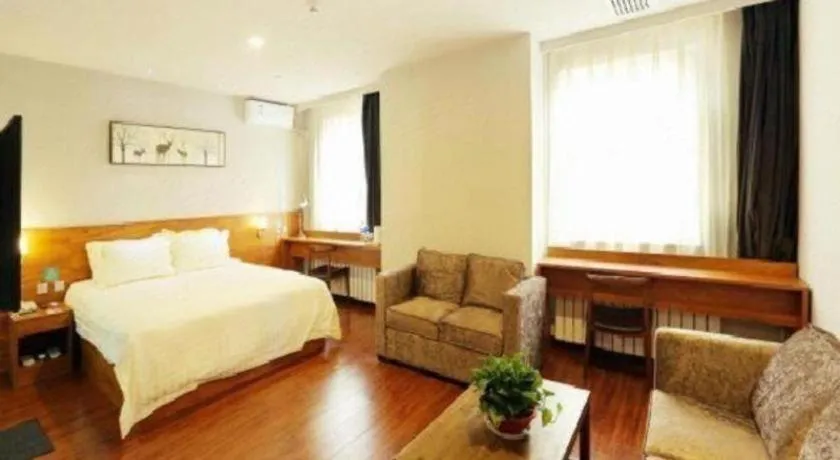 Bed in Jinjiang Inn Style Tianjin Wuqing Traditional Chinese Medical Hospital