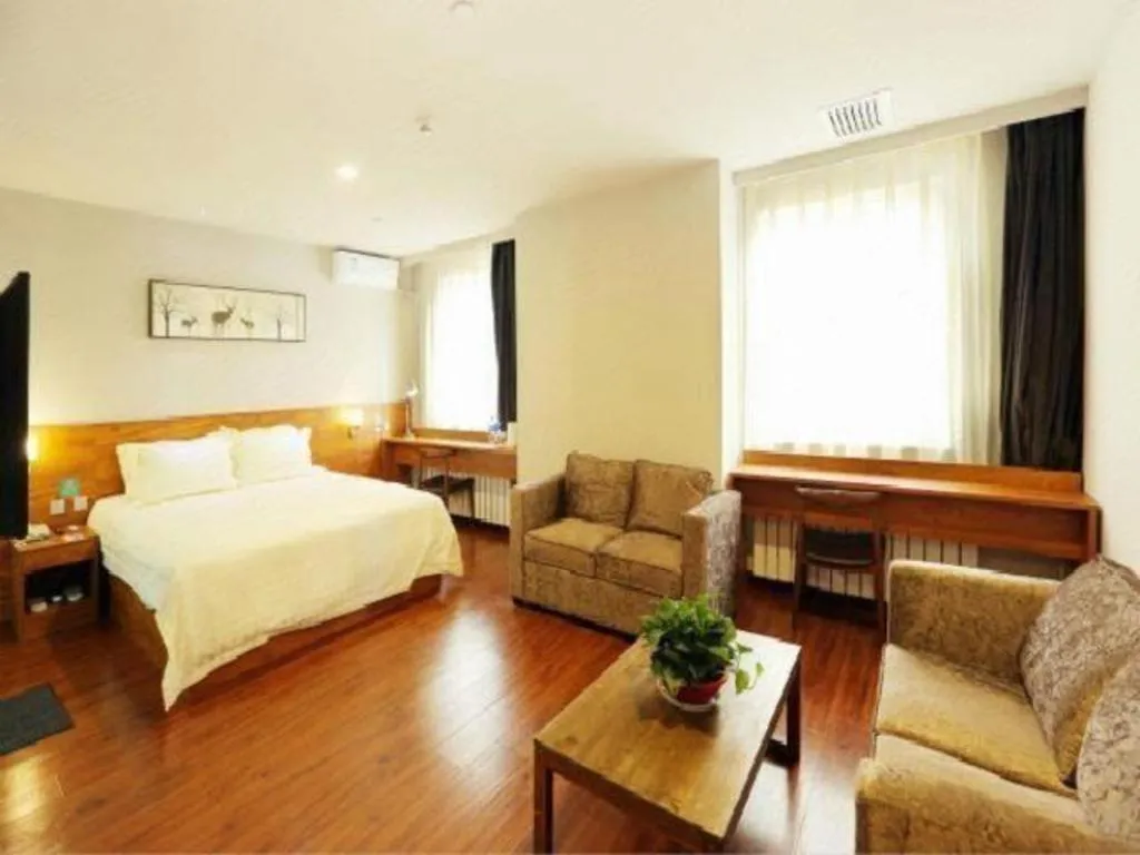 Bed in Jinjiang Inn Style Tianjin Wuqing Traditional Chinese Medical Hospital