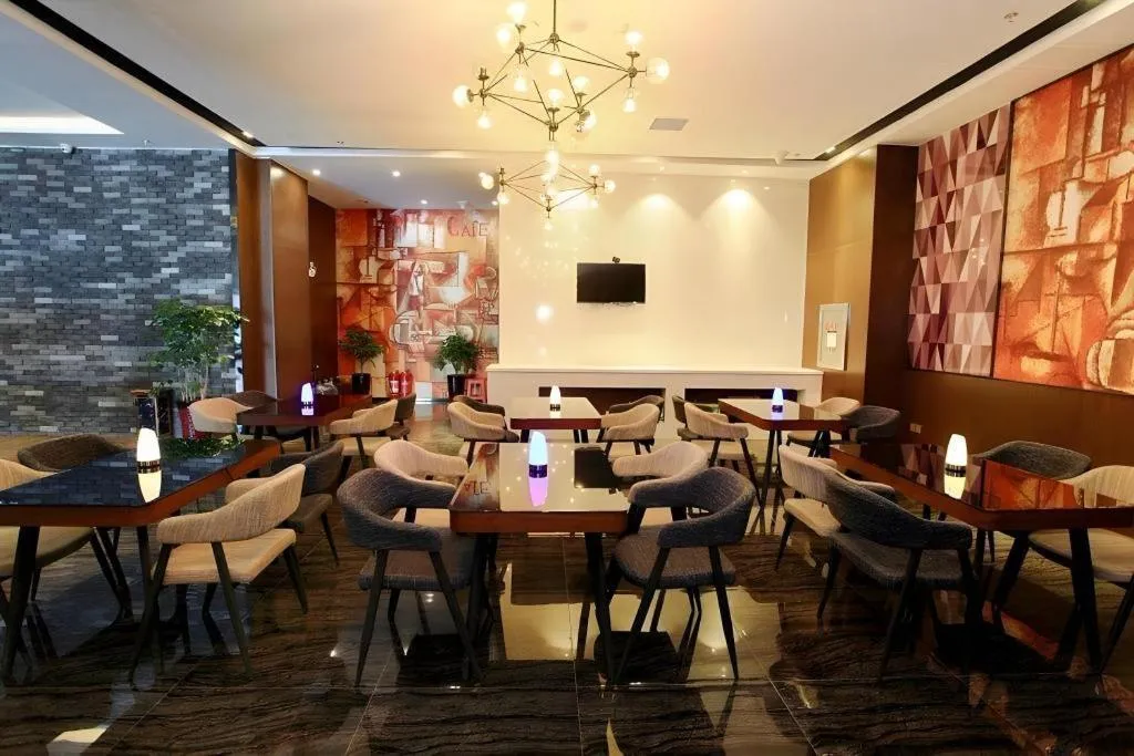 Zmax Changzhi Bayi Square