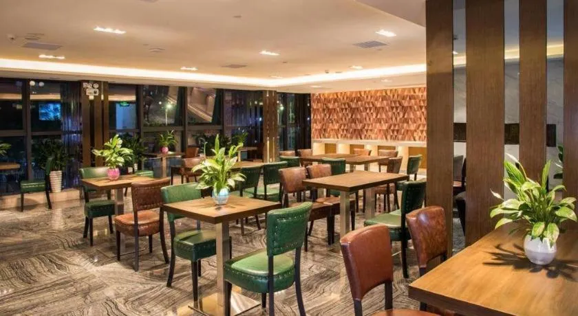 Zmax Qingyuan Yiwu Trade City