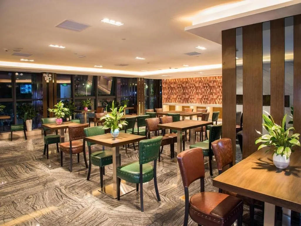 Zmax Qingyuan Yiwu Trade City