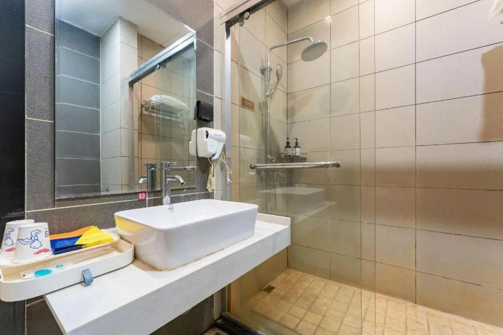 PAI Hotels·Guide Road Municipal Government