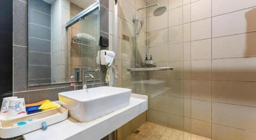 PAI Hotels·Guide Road Municipal Government