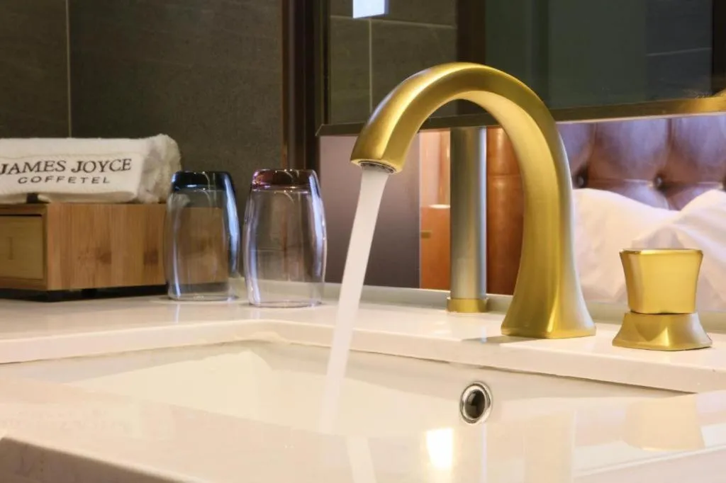 James Joyce Coffetel·Shanghai New International Expo Cente