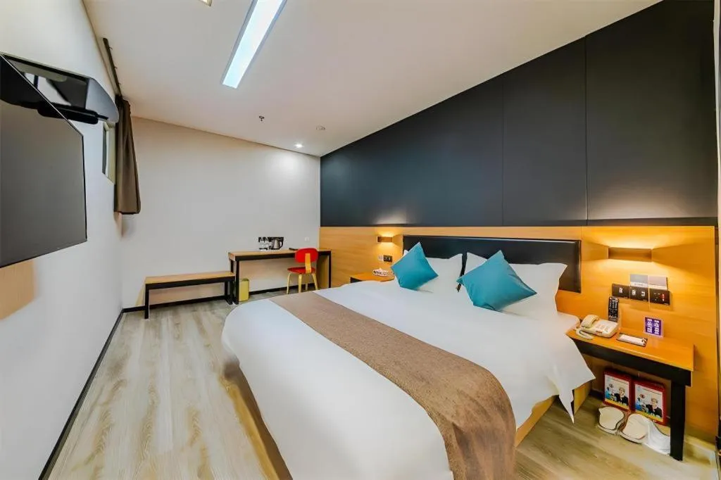 Bed in Thank Inn Plus Hotel Shandong Zhucheng Renmin Road