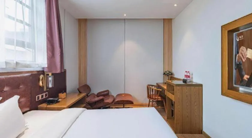 Bed in James Joyce Coffetel·Hengyang Jiefang Road Xianfeng Dock