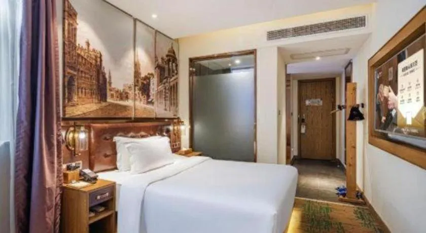 Bed in James Joyce Coffetel·Hengyang Jiefang Road Xianfeng Dock