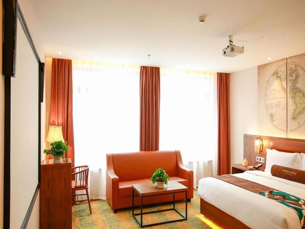 Bed in James Joyce Coffetel Harbin Railway Station Songlei Yuanda Pedestrian Street