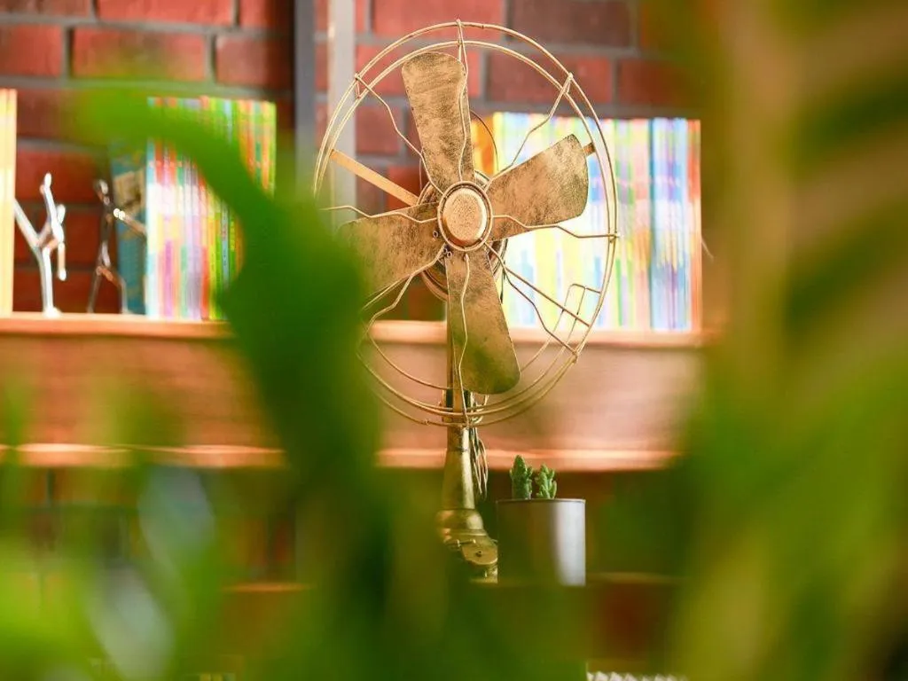 James Joyce Coffetel Harbin Railway Station Songlei Yuanda Pedestrian Street