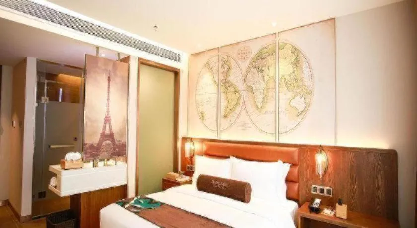 Bed in James Joyce Coffetel Harbin Railway Station Songlei Yuanda Pedestrian Street