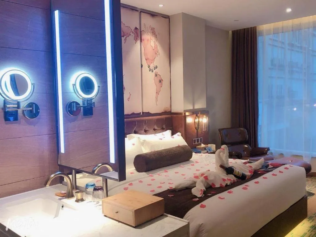 Bed in James Joyce Coffetel Chengdou Wuqing Wanda Plaza