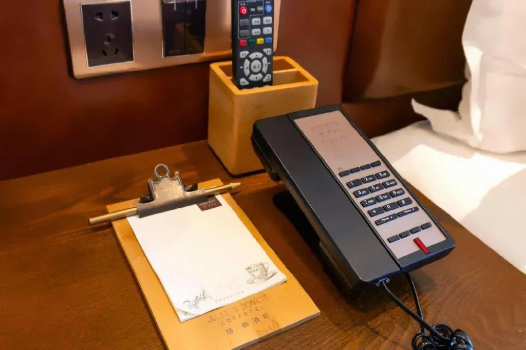 James Joyce Coffetel Chengdou Wuqing Wanda Plaza