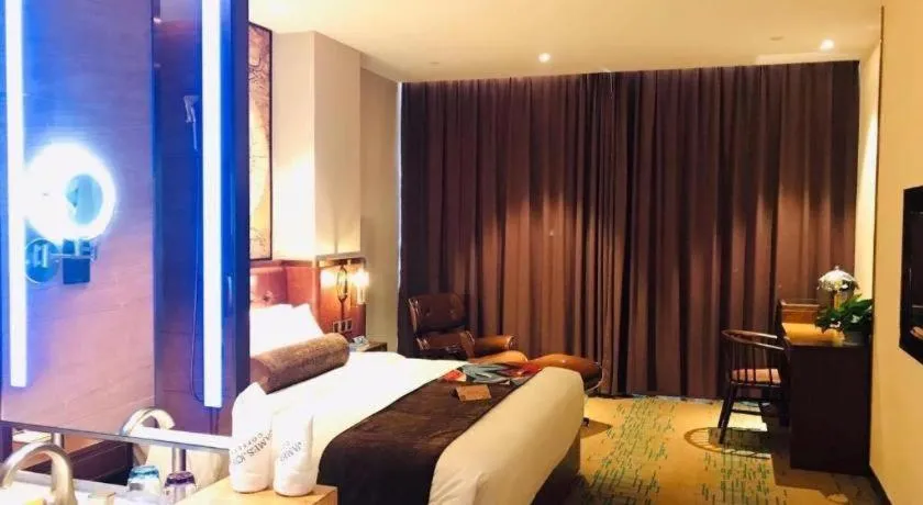 Bed in James Joyce Coffetel Chengdou Wuqing Wanda Plaza