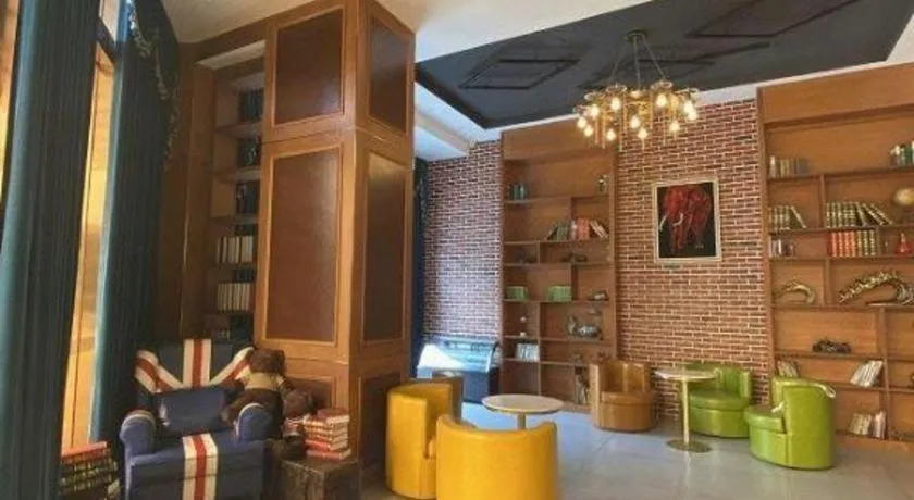 James Joyce Coffetel Chengdou Wuqing Wanda Plaza