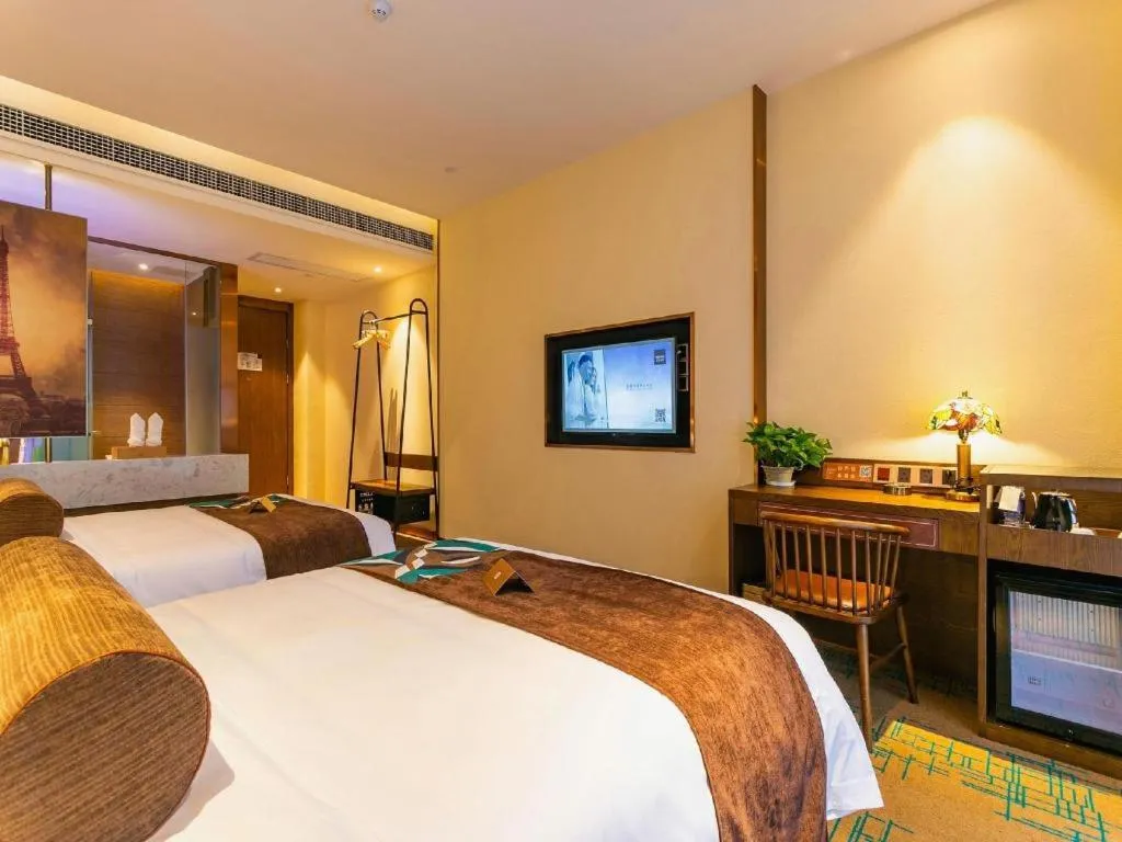 Bed in James Joyce Coffetel Chengdou Wuqing Wanda Plaza