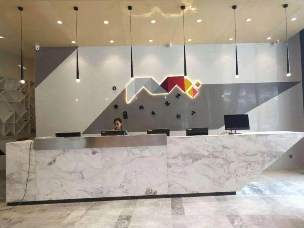 Borrman Hotel Hechi Bama Central Cultural Plaza