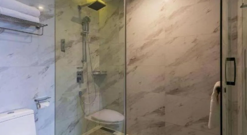 Borrman Hotel Hechi Bama Central Cultural Plaza