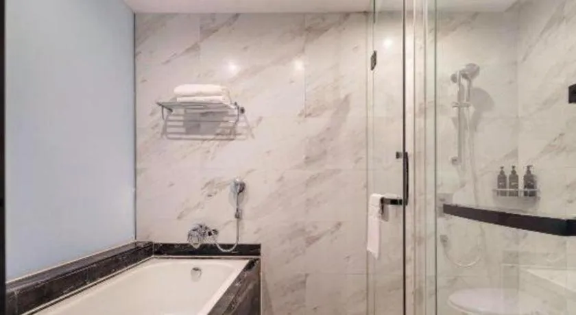 Borrman Hotel Hechi Bama Central Cultural Plaza