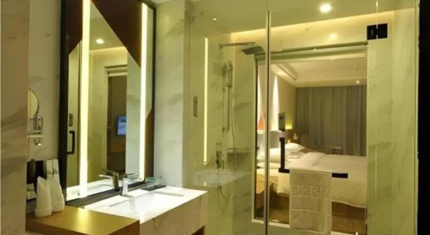 Borrman Hotel Hechi Bama Central Cultural Plaza